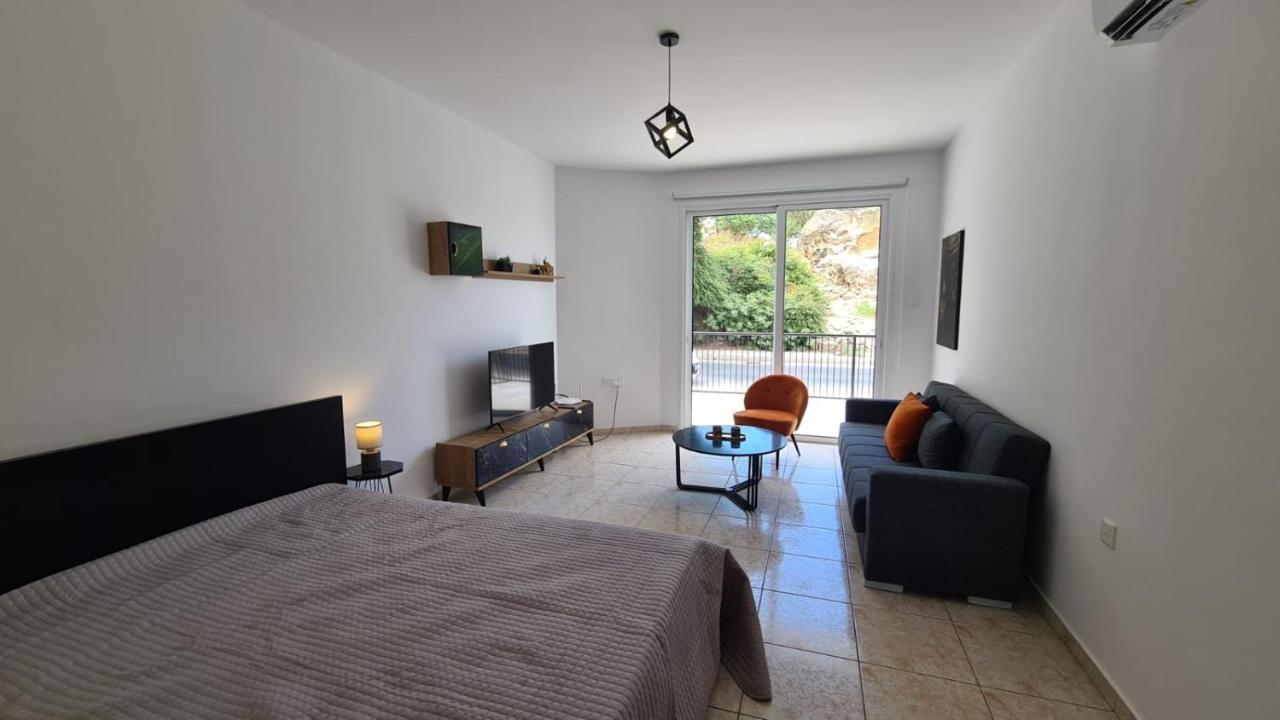 Laertis Apartments - By Imh Travel & Tours Pafos Dış mekan fotoğraf
