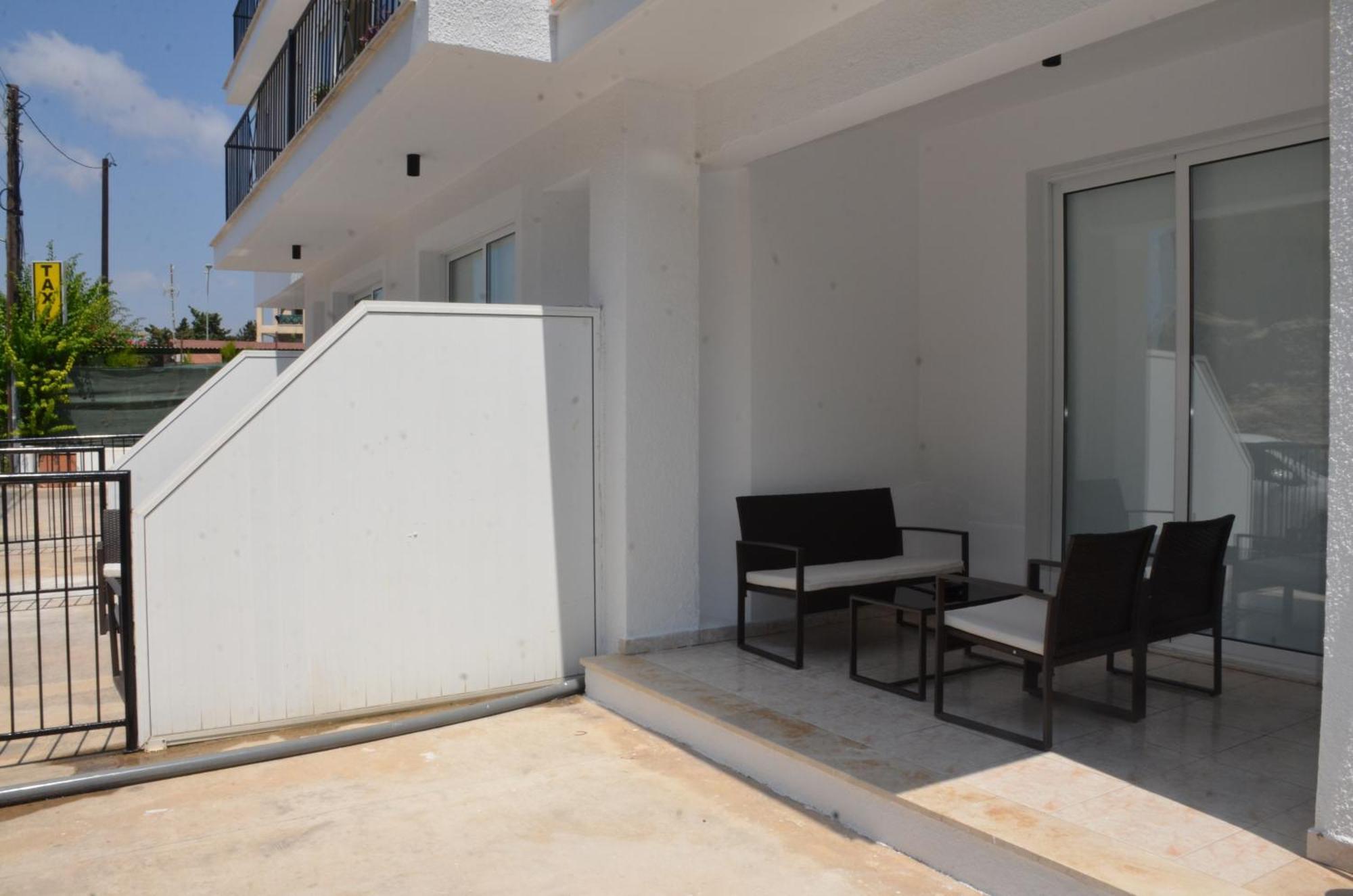 Laertis Apartments - By Imh Travel & Tours Pafos Dış mekan fotoğraf