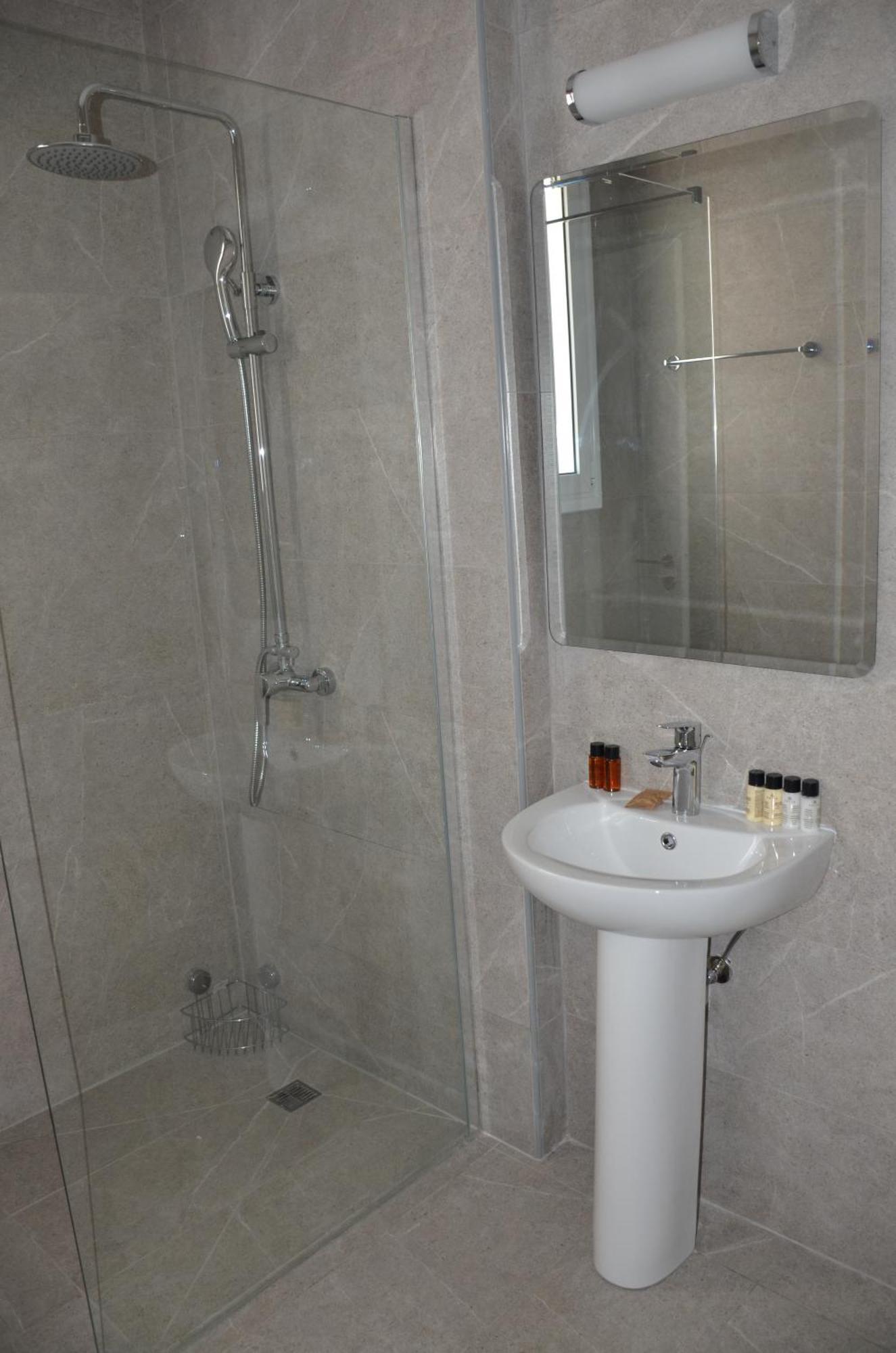 Laertis Apartments - By Imh Travel & Tours Pafos Dış mekan fotoğraf