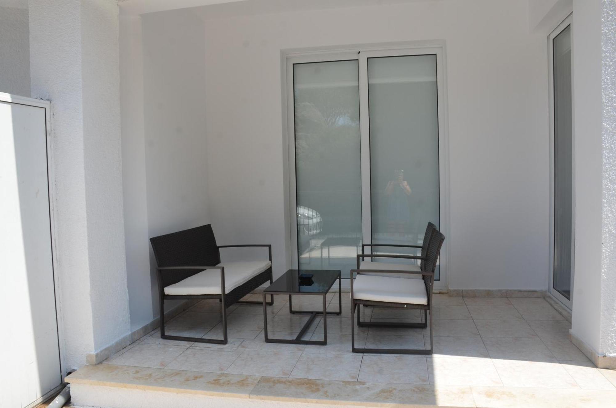Laertis Apartments - By Imh Travel & Tours Pafos Dış mekan fotoğraf