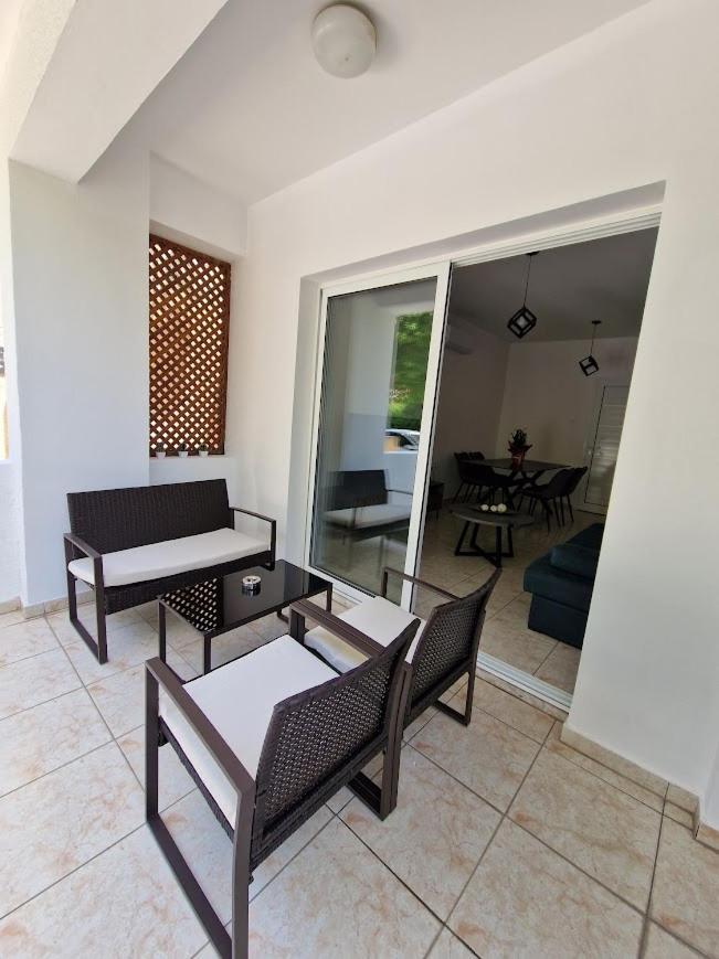 Laertis Apartments - By Imh Travel & Tours Pafos Dış mekan fotoğraf