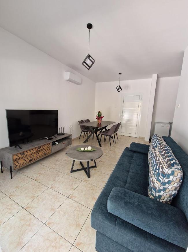 Laertis Apartments - By Imh Travel & Tours Pafos Dış mekan fotoğraf