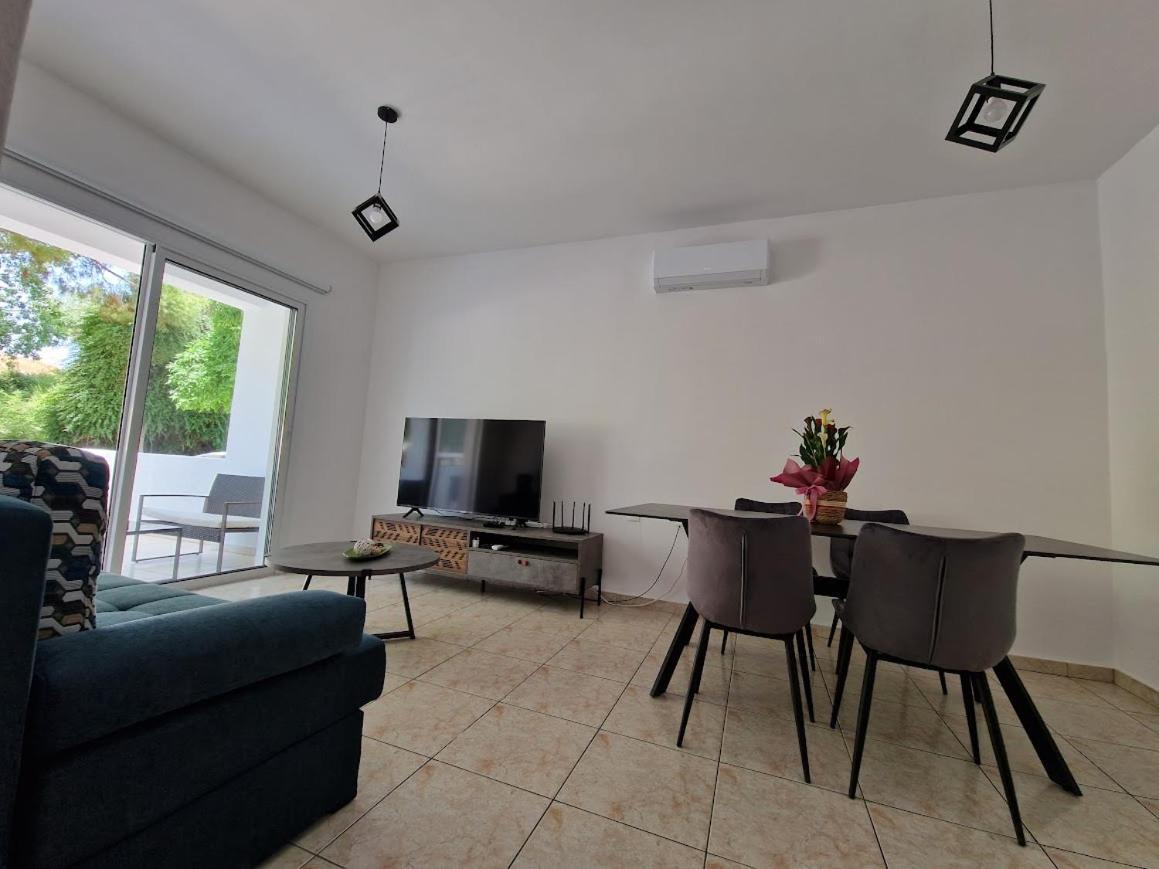 Laertis Apartments - By Imh Travel & Tours Pafos Dış mekan fotoğraf